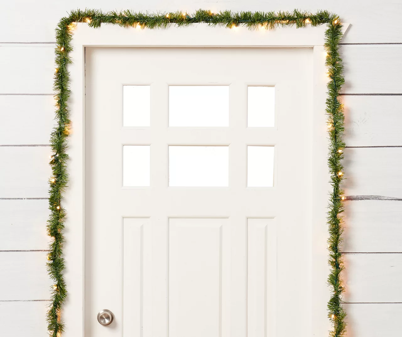 18' Clear Pre-Lit Pine Garland 4 18' Clear Pre-Lit Pine Garland - Image 2