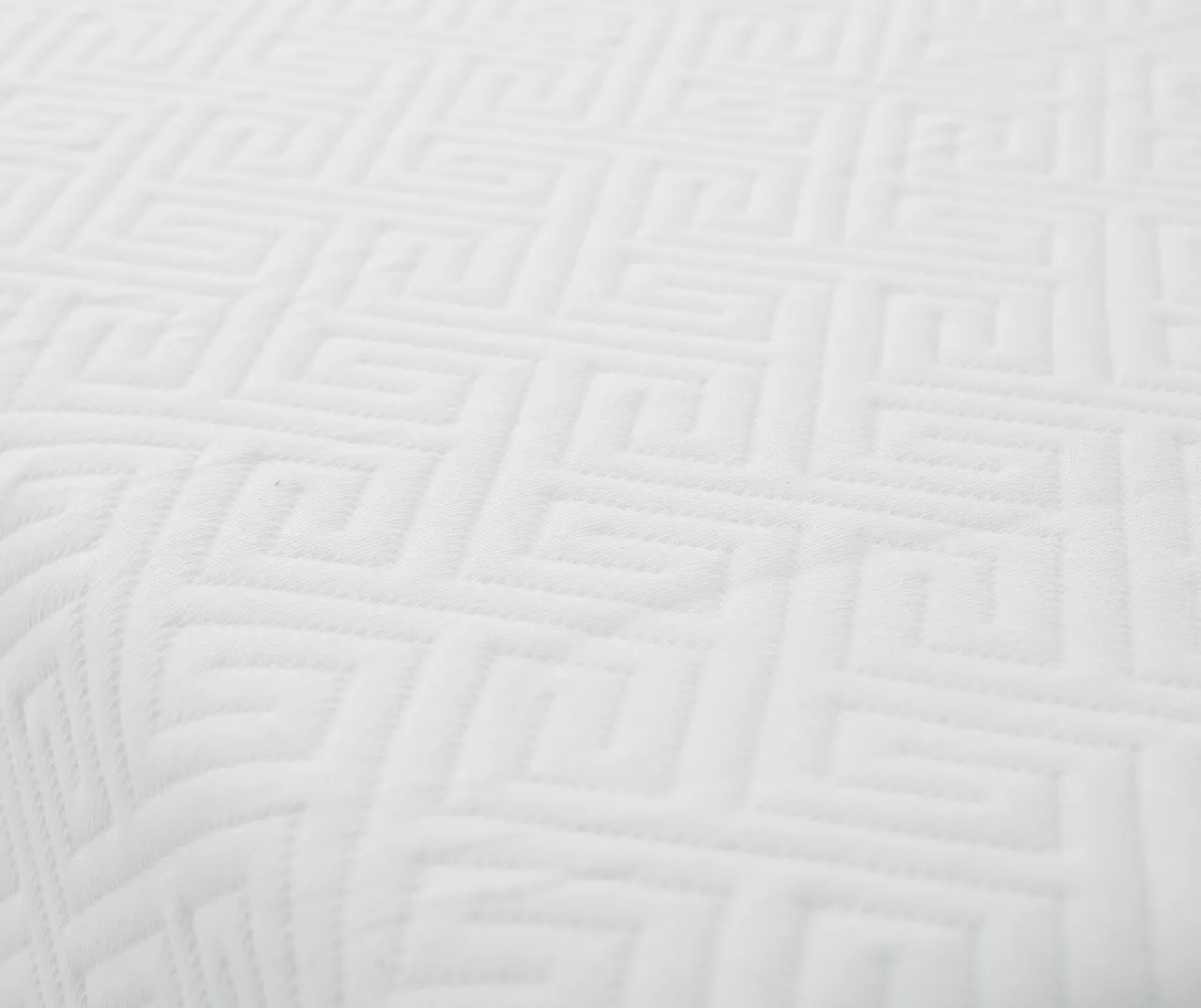 8" Queen Gel Memory Foam Mattress-In-A-Box 8 8" Queen Gel Memory Foam Mattress-In-A-Box - Image 6