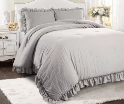 Reyna Comforter Set