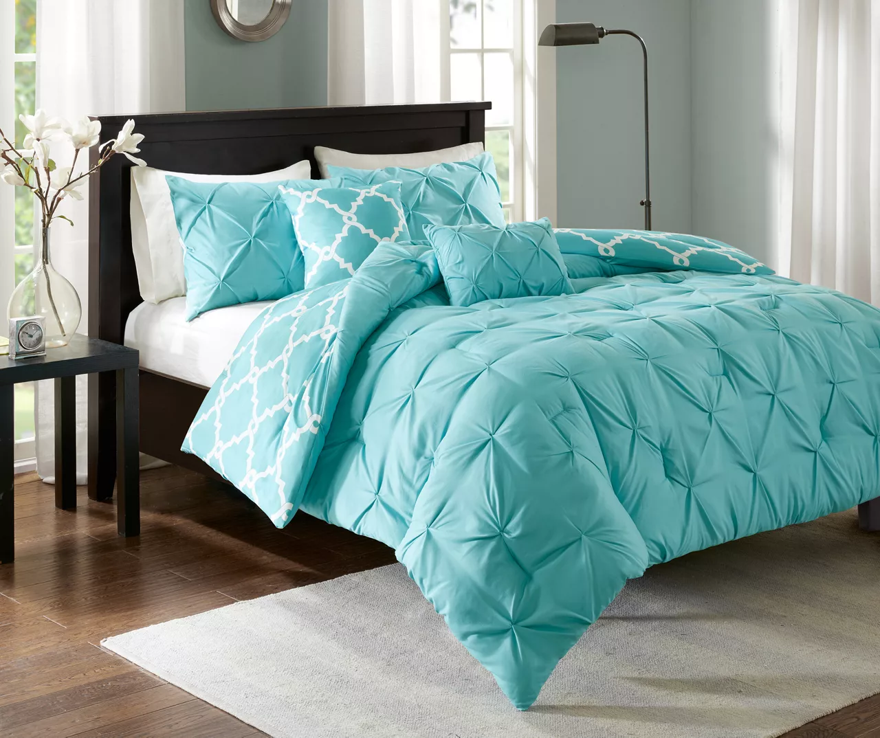 Hayden Aqua King/California King Reversible 5-Piece Comforter Set 4 Hayden Aqua King/California King Reversible 5-Piece Comforter Set - Image 2