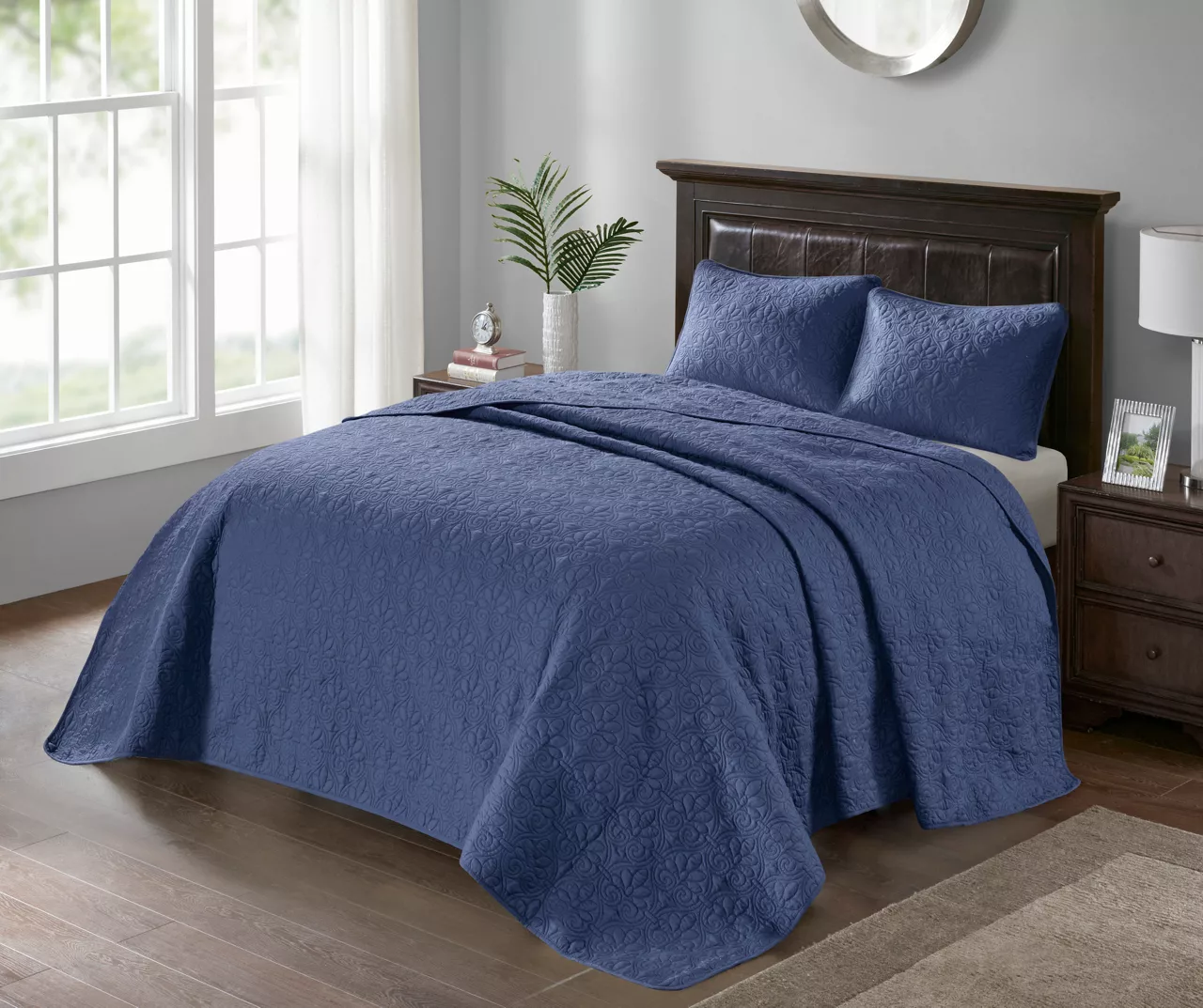 Vancouver Navy Full 3-Piece Bedspread Set 6 Vancouver Navy Full 3-Piece Bedspread Set - Image 4