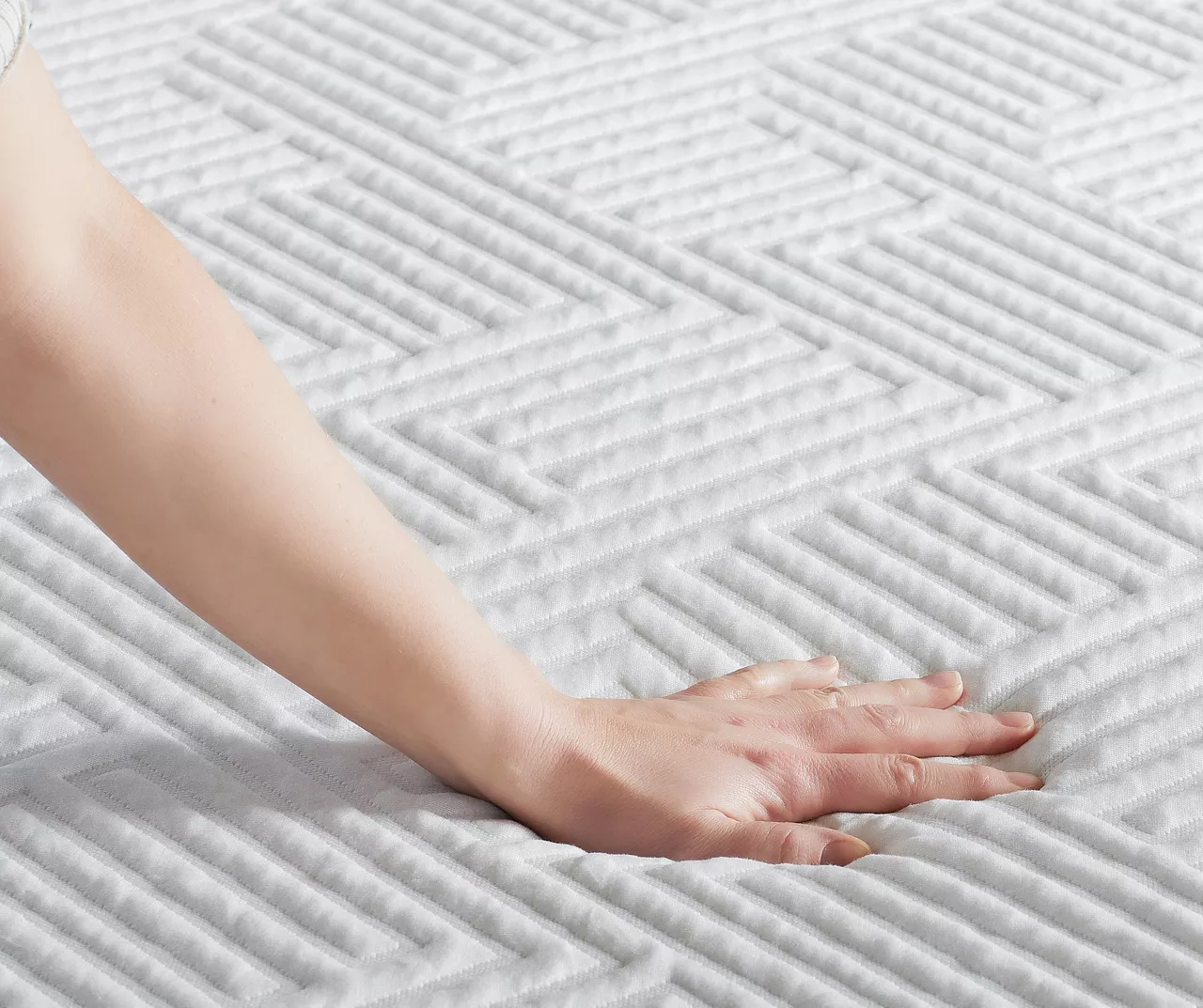 Lucid Comfort Collection 12" Hybrid Gel Memory Foam Mattress & Adjustable Bed Base Set 20 Lucid Comfort Collection 12" Hybrid Gel Memory Foam Mattress & Adjustable Bed Base Set - Image 18