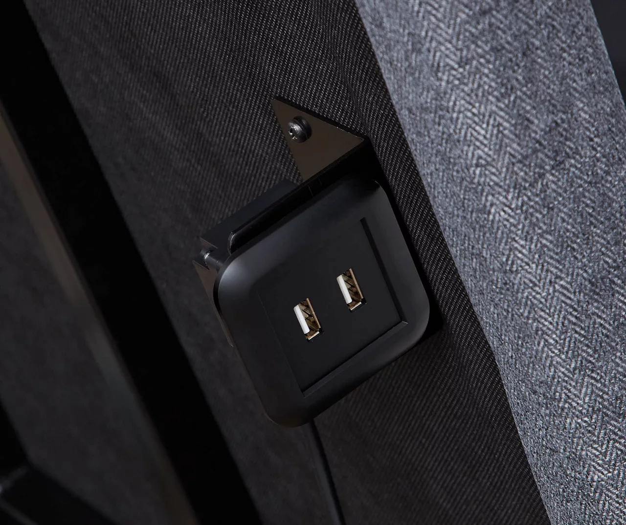 10" Split King Memory Foam Mattress & Adjustable Bed Base Set 7 10" Split King Memory Foam Mattress & Adjustable Bed Base Set - Image 5