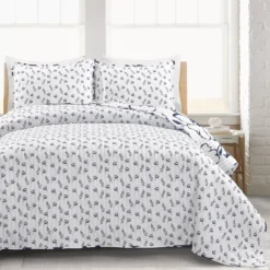Scandinavian Floral Quilt Set -Northlight Sales Store 810553020 2