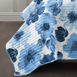 Leah White & Navy Floral Reversible Full/Queen 3-Piece Quilt Set -Northlight Sales Store 810553026 3