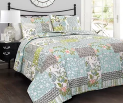 Roesser Floral Patchwork Quilt Set