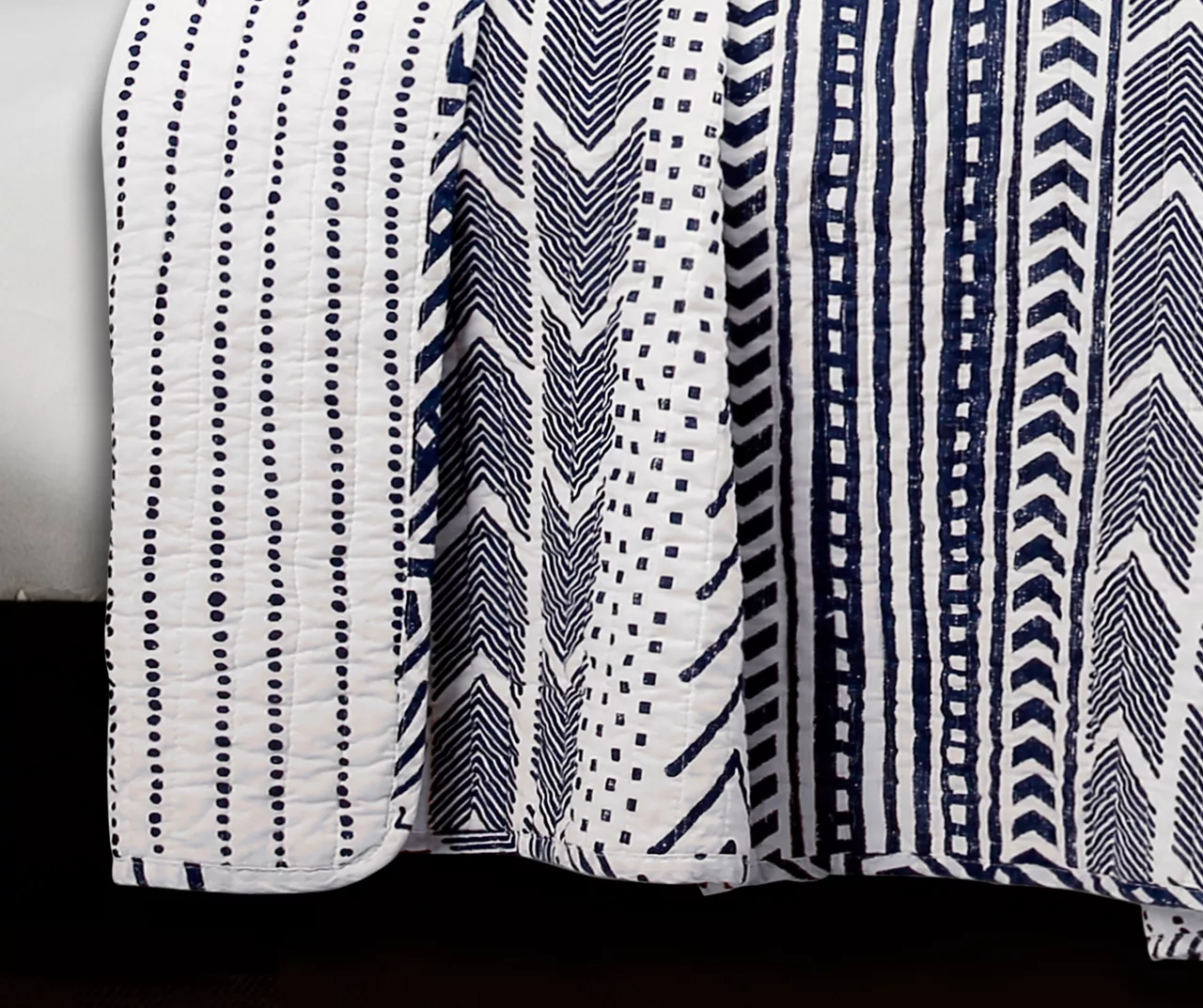 Hygge Geometric Reversible 3-Piece Quilt Set 19 Hygge Geometric Reversible 3-Piece Quilt Set - Image 17