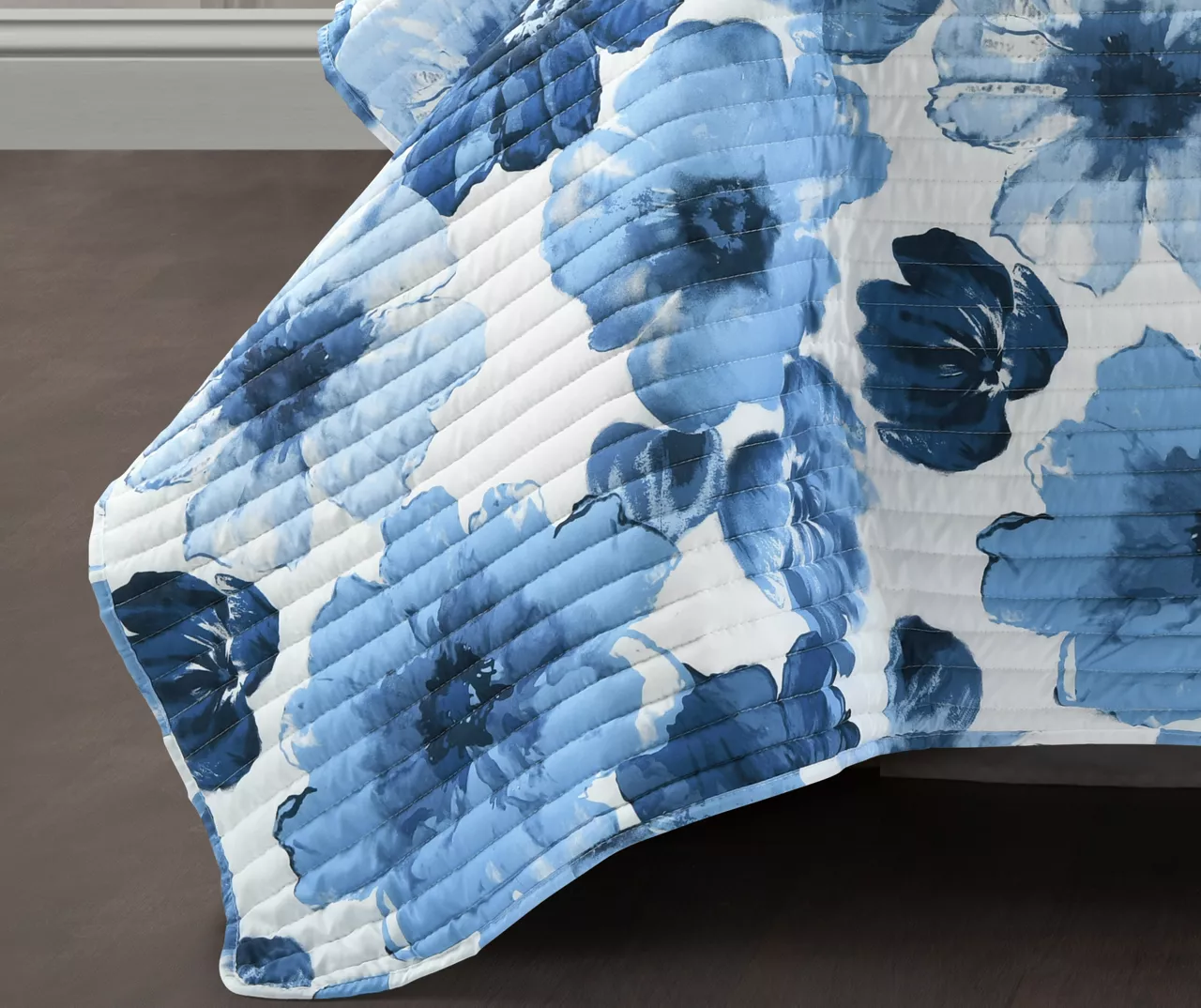 Leah Floral Reversible 3-Piece Quilt Set 15 Leah Floral Reversible 3-Piece Quilt Set - Image 13