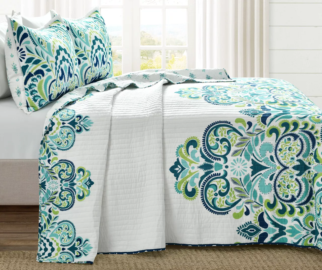 Clara Floral Reversible 3-Piece Quilt Set 14 Clara Floral Reversible 3-Piece Quilt Set - Image 12