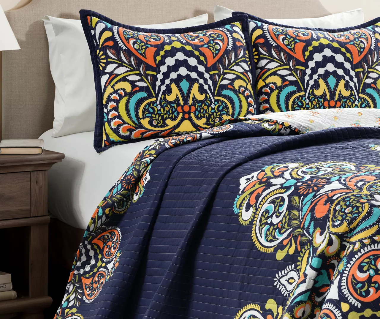 Clara Floral Reversible 3-Piece Quilt Set 5 Clara Floral Reversible 3-Piece Quilt Set - Image 3