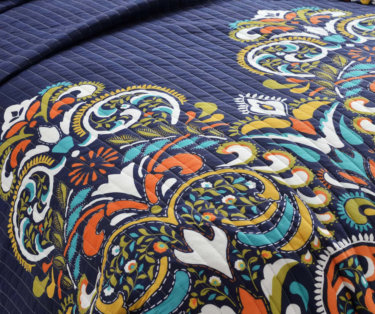 Clara Floral Reversible 3-Piece Quilt Set 19 Clara Floral Reversible 3-Piece Quilt Set - Image 17