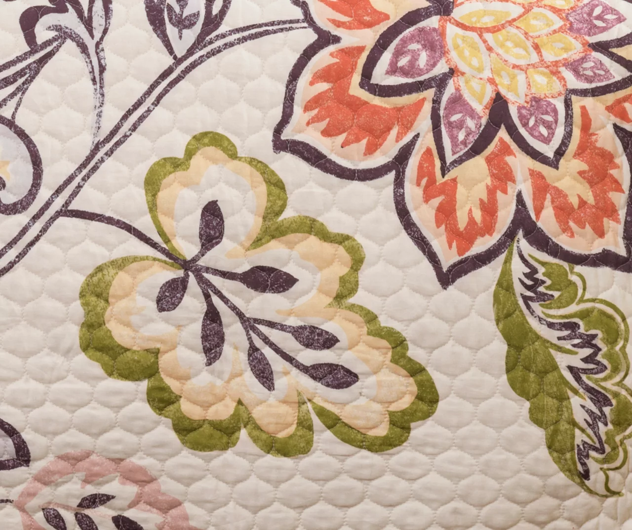 Aster Floral Reversible 3-Piece Quilt Set 9 Aster Floral Reversible 3-Piece Quilt Set - Image 7