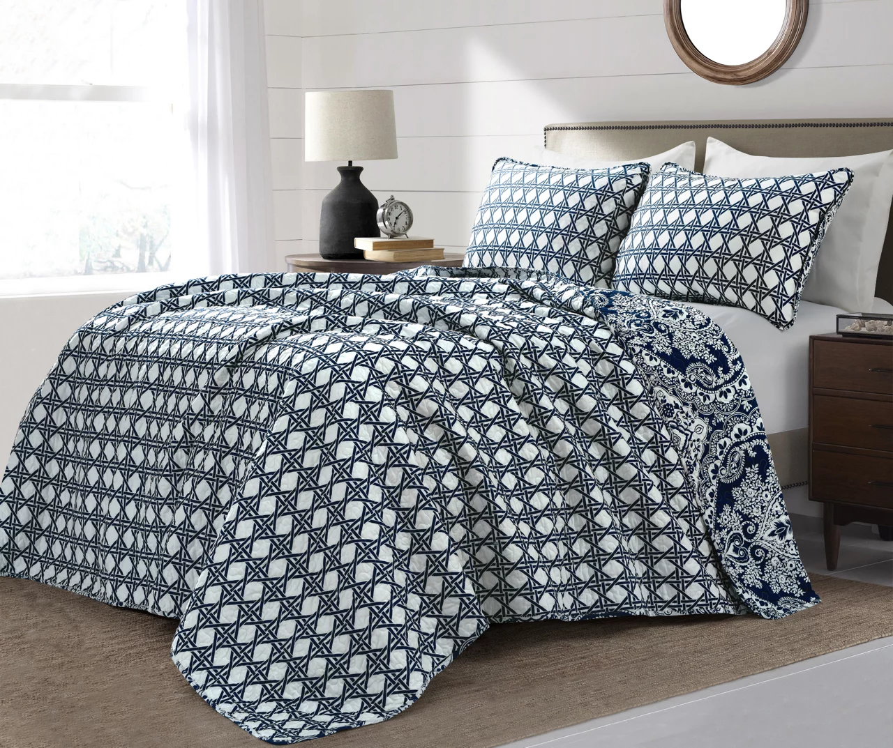 Aubree Arabesque Reversible 3-Piece Quilt Set 8 Aubree Arabesque Reversible 3-Piece Quilt Set - Image 6