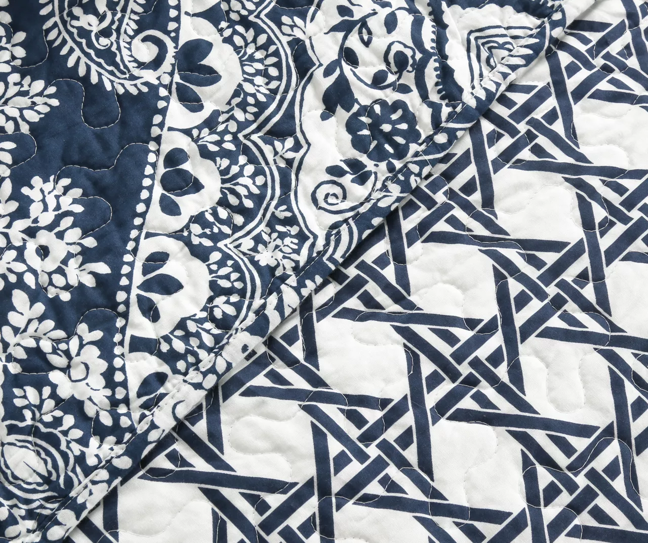 Aubree Arabesque Reversible 3-Piece Quilt Set 9 Aubree Arabesque Reversible 3-Piece Quilt Set - Image 7