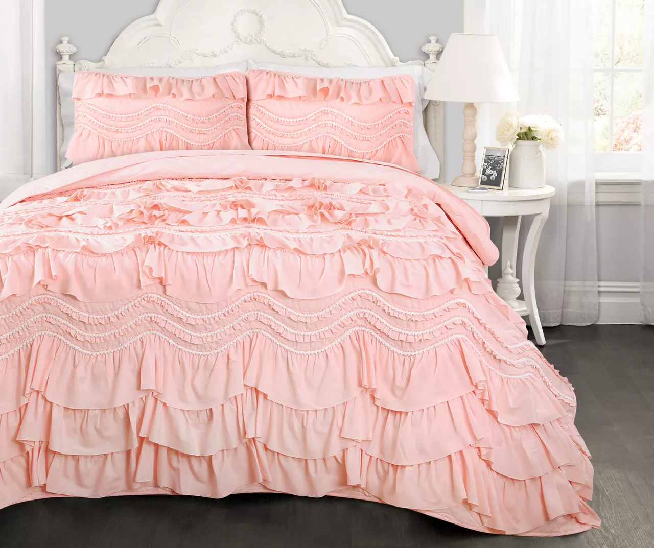 Kemmy Peachy Pink Ruffle Full/Queen 3-Piece Quilt Set 3 Kemmy Peachy Pink Ruffle Full/Queen 3-Piece Quilt Set