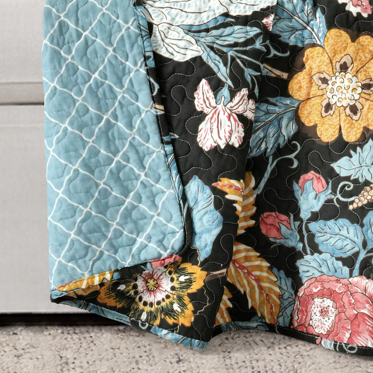 Black & Yellow Floral Sydney Quilted Throw, (50" X 60") 4 Black & Yellow Floral Sydney Quilted Throw, (50" X 60") - Image 2