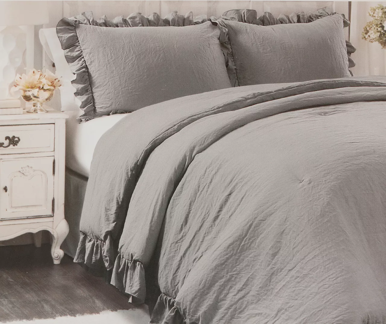 Lush Decor Reyna Ruffle-Trim 3-Piece Comforter Set 8 Lush Decor Reyna Ruffle-Trim 3-Piece Comforter Set - Image 6