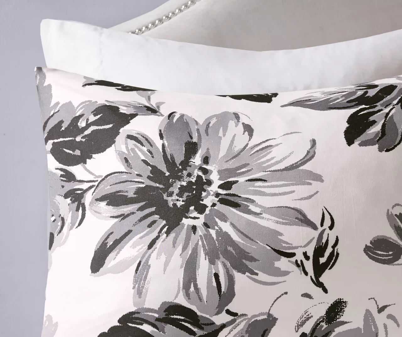 Hannah White & Black Floral Duvet Cover Set 8 Hannah White & Black Floral Duvet Cover Set - Image 6