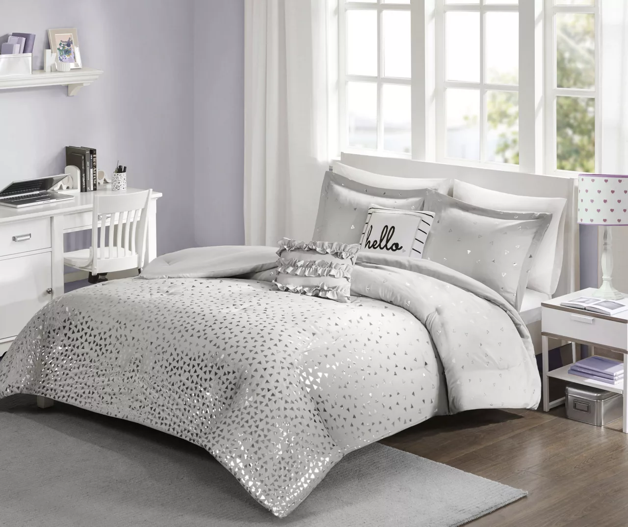 Nova Gray & Silver Metallic Triangle Full/Queen 5-Piece Comforter Set 4 Nova Gray & Silver Metallic Triangle Full/Queen 5-Piece Comforter Set - Image 2