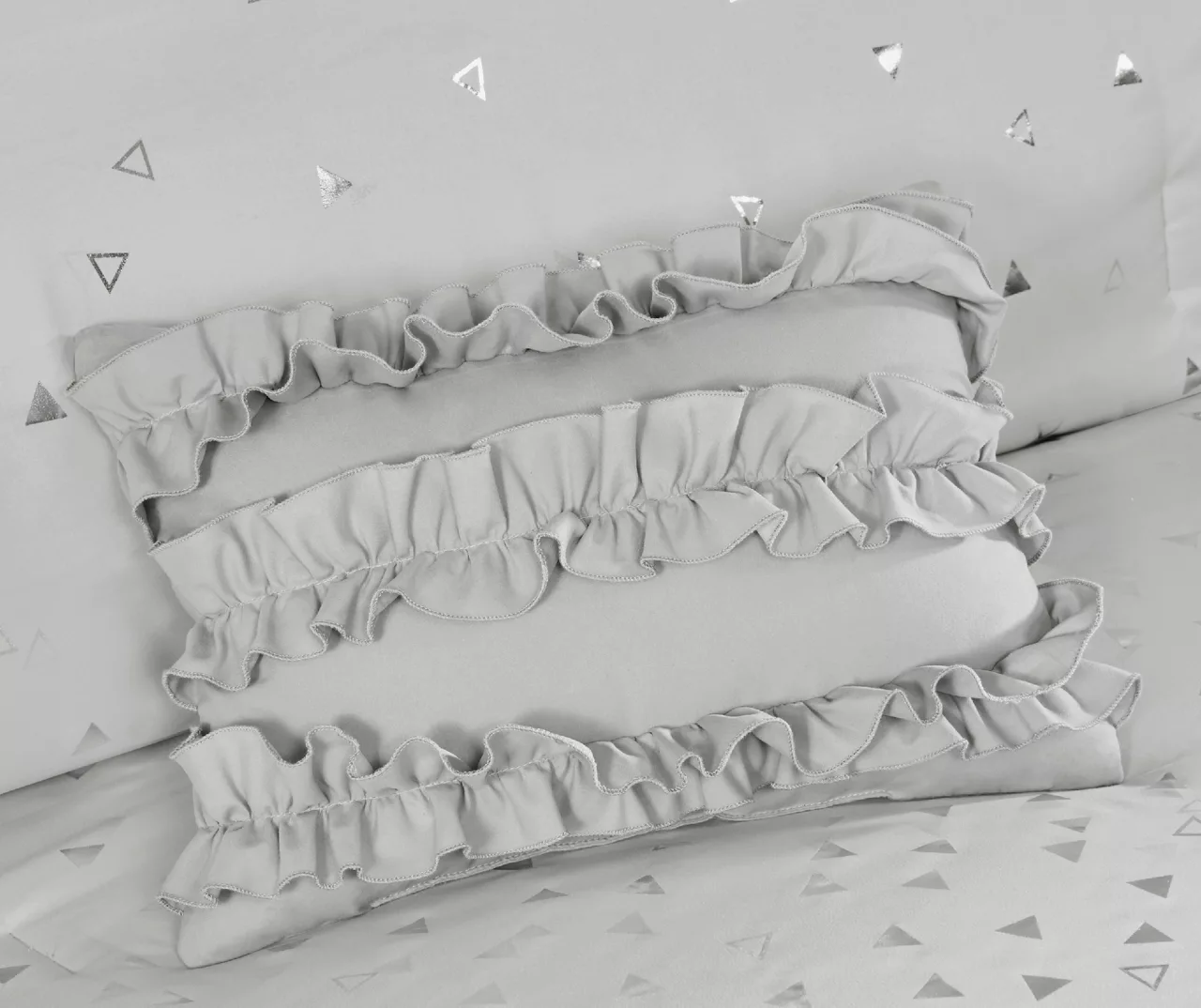 Nova Gray & Silver Metallic Triangle Full/Queen 5-Piece Comforter Set 8 Nova Gray & Silver Metallic Triangle Full/Queen 5-Piece Comforter Set - Image 6