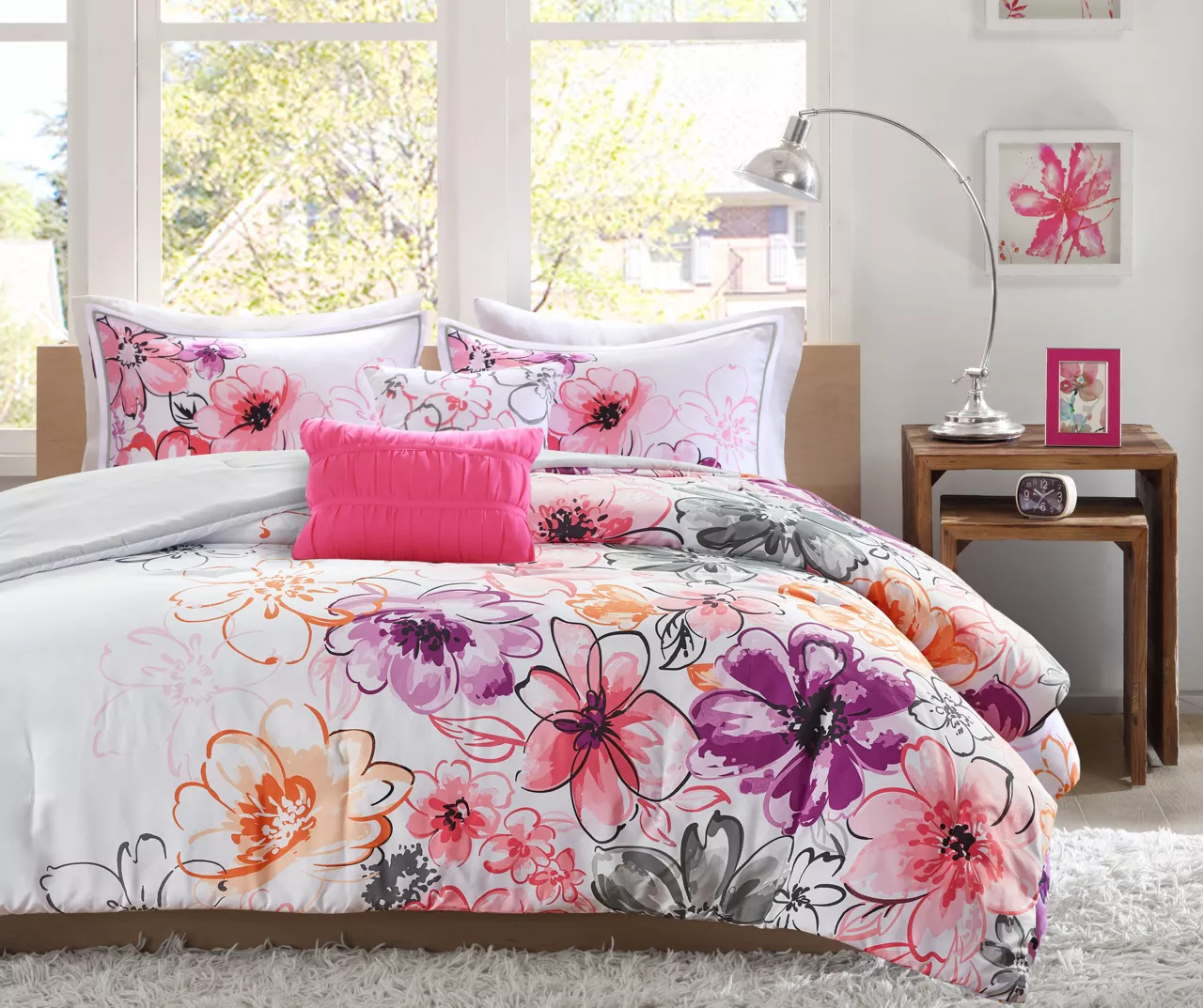 Skye White & Pink Floral King/California King 5-Piece Comforter Set 3 Skye White & Pink Floral King/California King 5-Piece Comforter Set