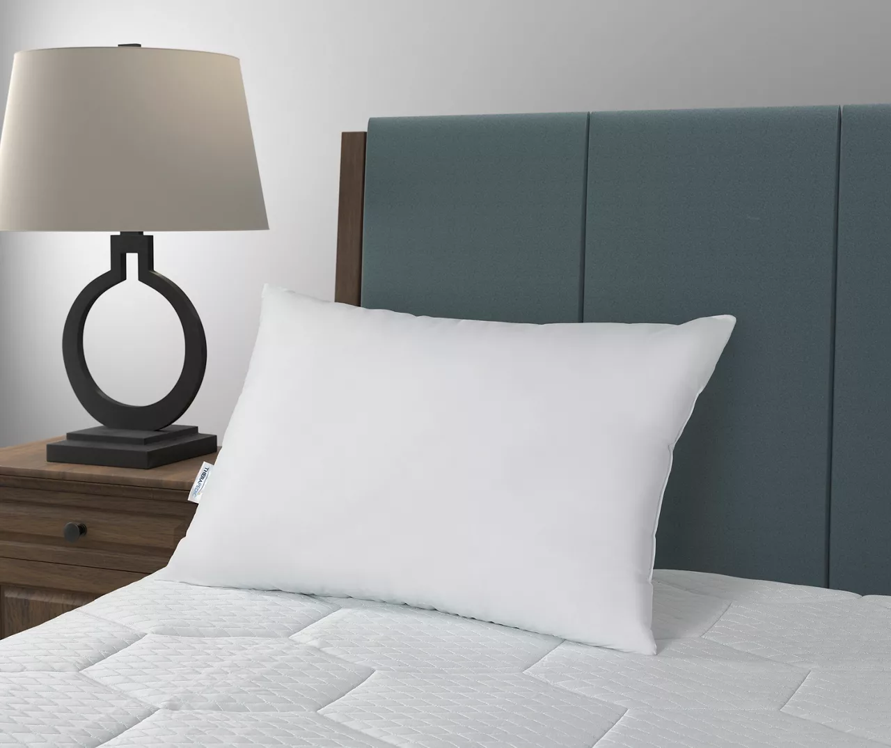 White Whisper Memory Flex Standard Pillow 4 White Whisper Memory Flex Standard Pillow - Image 2