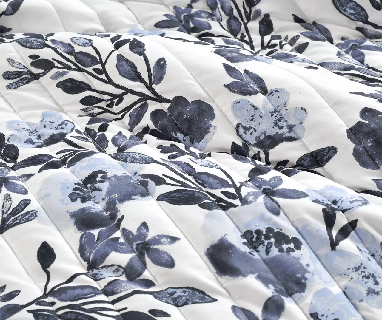 Lush Decor Tanisha Floral Reversible Quilt Set 15 Lush Decor Tanisha Floral Reversible Quilt Set - Image 13