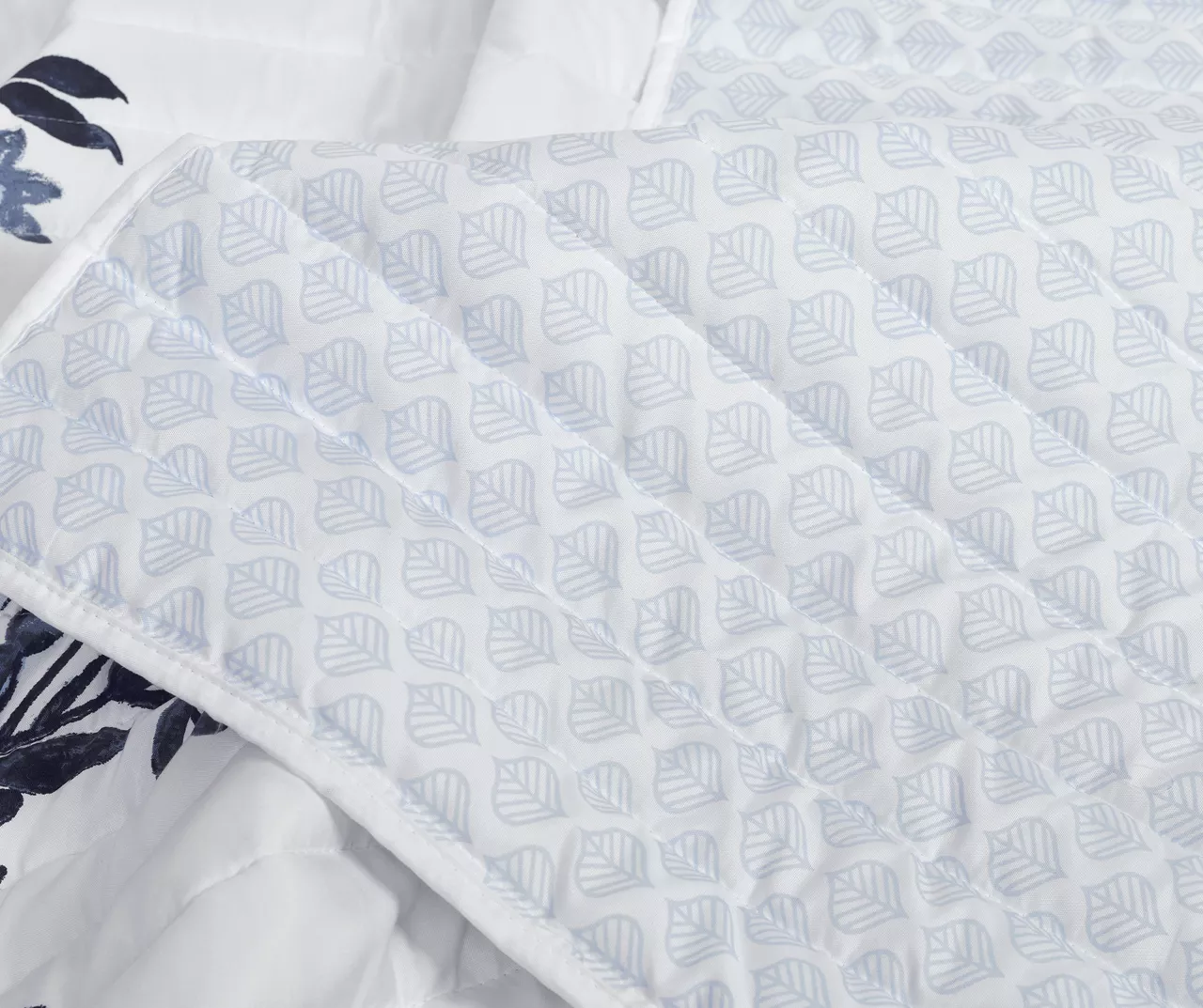 Lush Decor Tanisha Floral Reversible Quilt Set 16 Lush Decor Tanisha Floral Reversible Quilt Set - Image 14