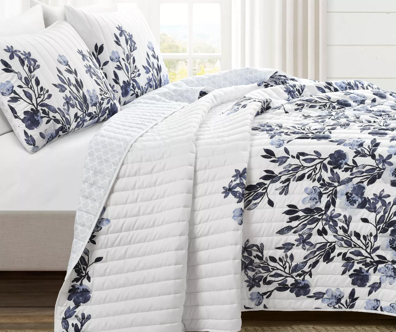 Lush Decor Tanisha Floral Reversible Quilt Set 7 Lush Decor Tanisha Floral Reversible Quilt Set - Image 5