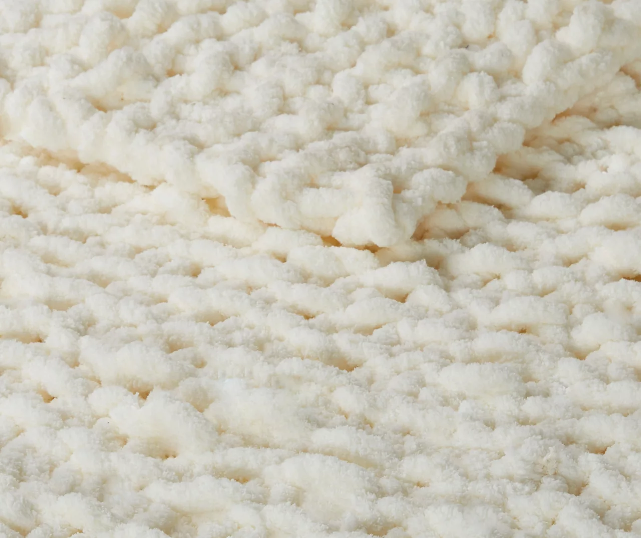 Chunky-Knit Handmade Throw, (50" X 60") 20 Chunky-Knit Handmade Throw, (50" X 60") - Image 18