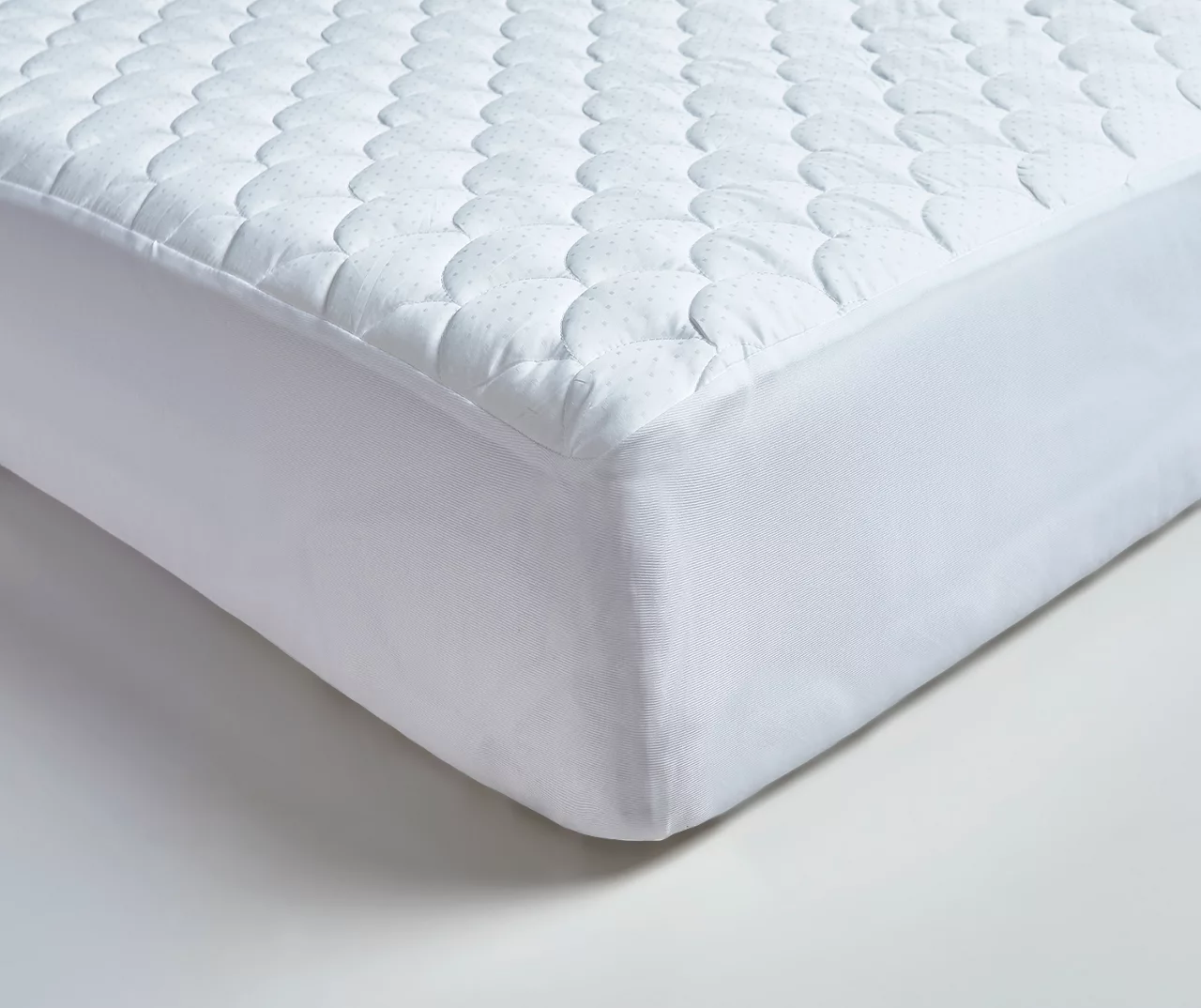 White Dot Scallop-Quilt 350-Thread Count Waterpoof Mattress Pad 13 White Dot Scallop-Quilt 350-Thread Count Waterpoof Mattress Pad - Image 11