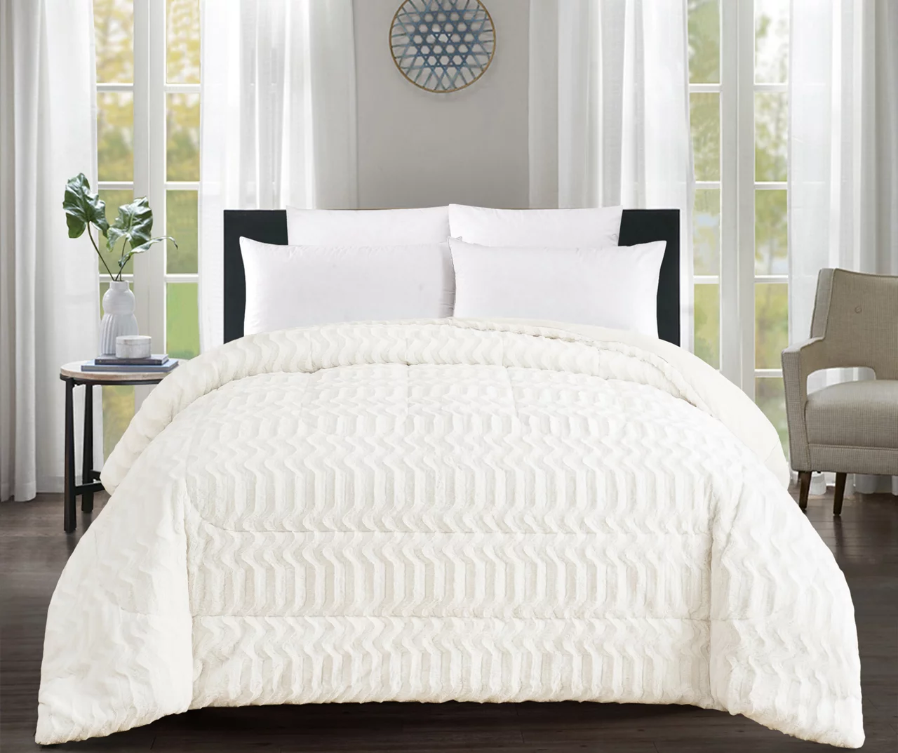 White Chevron Stripe Faux Fur Full/Queen Comforter 4 White Chevron Stripe Faux Fur Full/Queen Comforter - Image 2